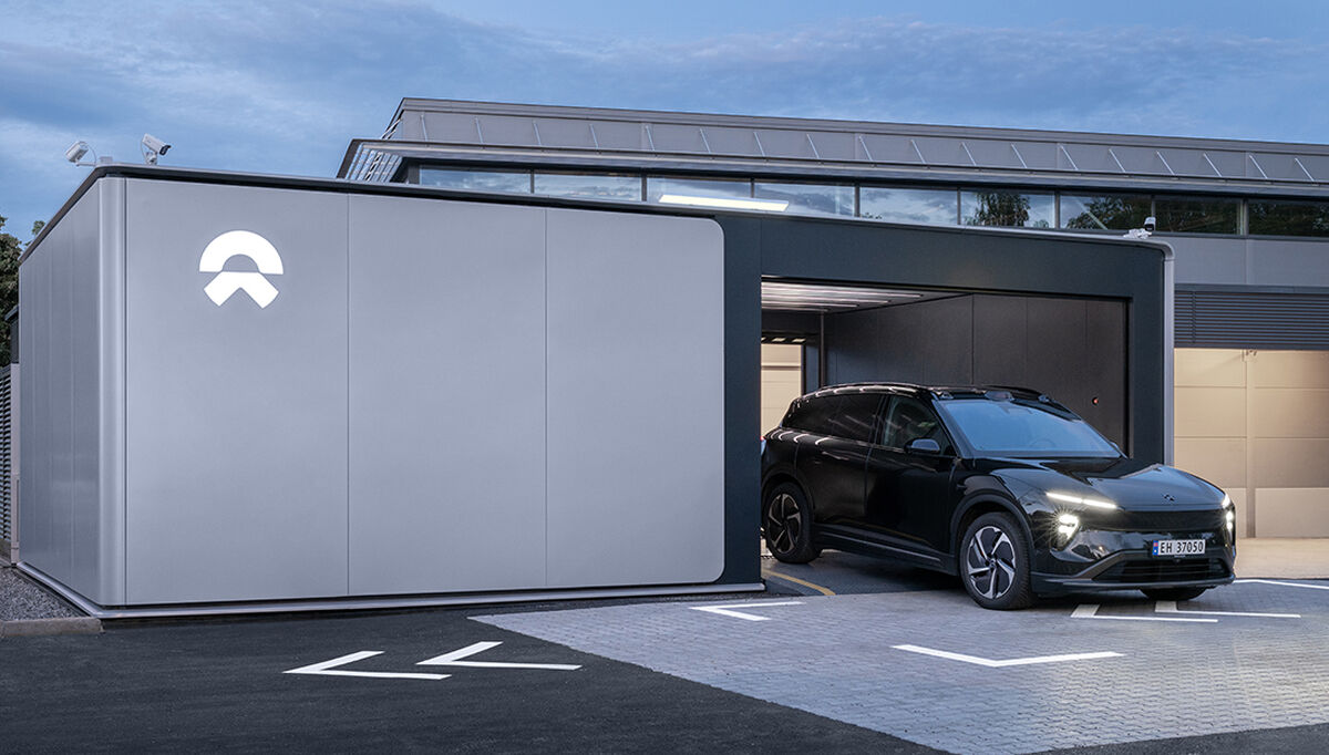 NIO passerer 200 000 batteribytter i Europa, og Oslo er på topp. Her fra batteribyttestasjonen på Bryn. NIO