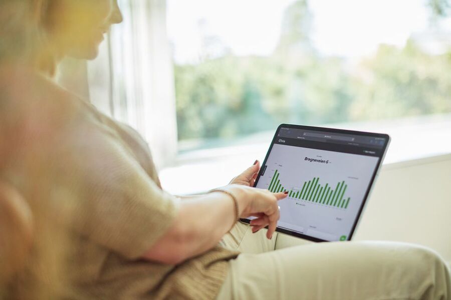 Undersøkelsen viser også at over halvparten av de som sier de vil velge fast strømpris vil være mindre opptatt av når på døgnet de bruker strøm. Foto: Elvia