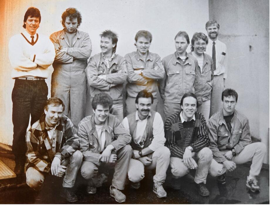 MIFO-gjengen samlet på 1980-tallet. Odd Ivar Moen bak til venstre.