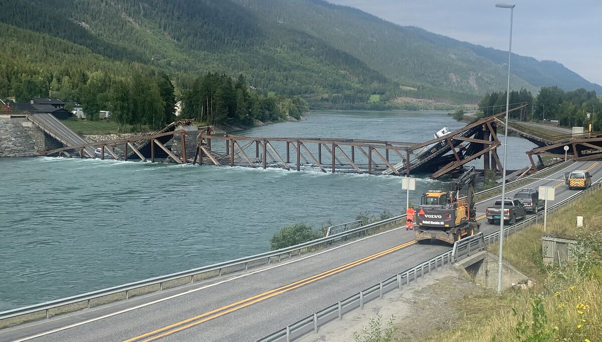 Kollapsen av Tretten bru i 2022 sjokkerte Norge. Foto: fra Wikipedia.