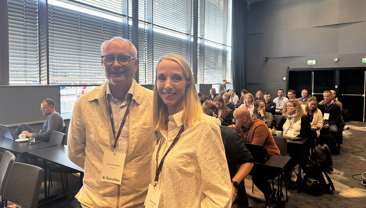 Der var nærmere 100 prosjektdeltakere samlet på stormøtet til Euroflex i slutten av august i Trondheim. På bildet er Svein Are Folgerø, leder av styringsgruppen i Euroflex sammen med Hege Dyngvold, prosjektleder i Euroflex.