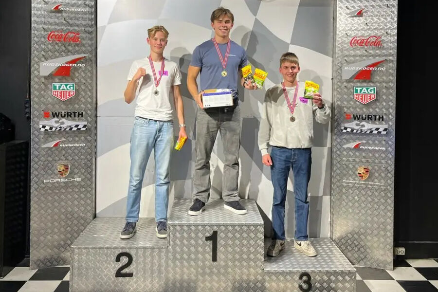 Gjennom Konstelskolen tilbyr Konstel strukturert opplæring for alle ansatte – fra lærling til leder. Foto: Konstel