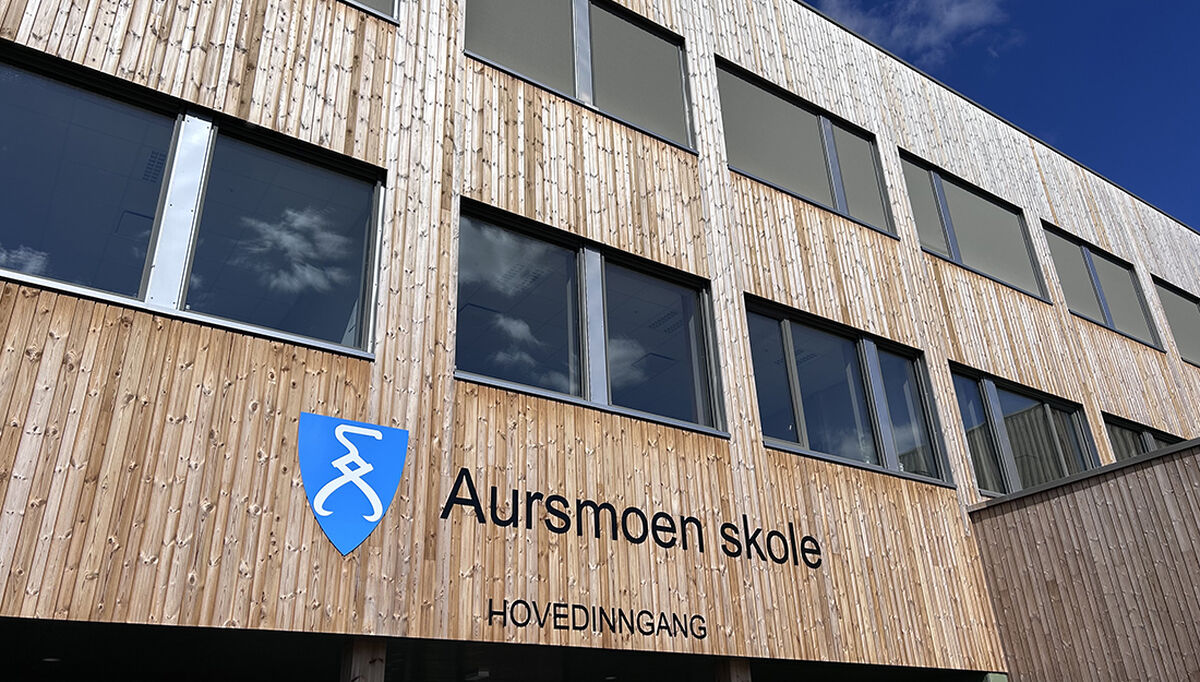 I august markerte Aurskog-Høland kommune åpningen av de nye svanemerkede byggene, Aursmoen skole og barnehage.