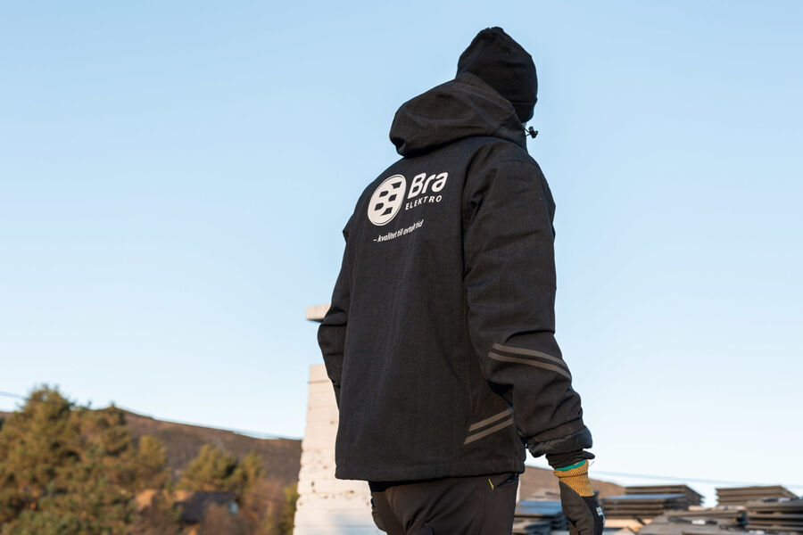 Brattvaag Group er en totalleverandør av automasjon, elektrisk installasjon og tjenester. Foto: Brattvaag Group