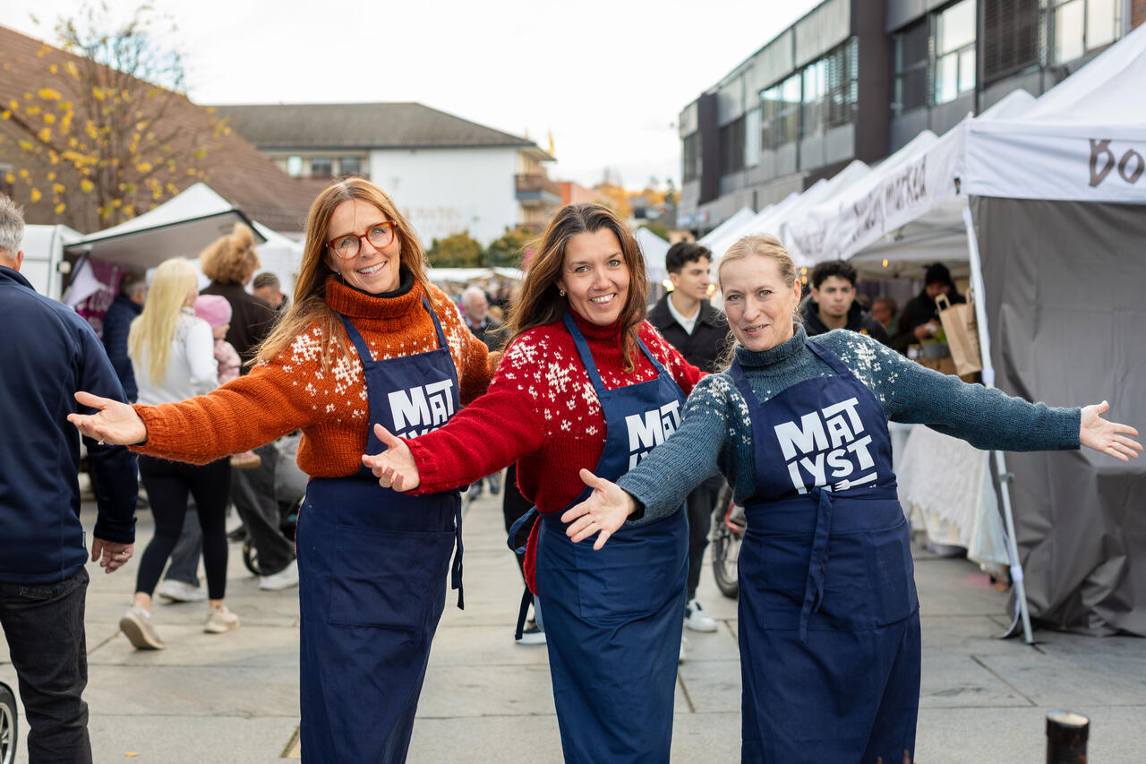 Foto (f.v.): Ass. næringssjef Lill D. Larssen, festivalsjef Monica Østenheden og markedssjef Bjørg Mykløy. Ass. næringssjef Lill D. Larssen, festivalsjef Monica Østenheden og markedssjef Bjørg Mykløy.