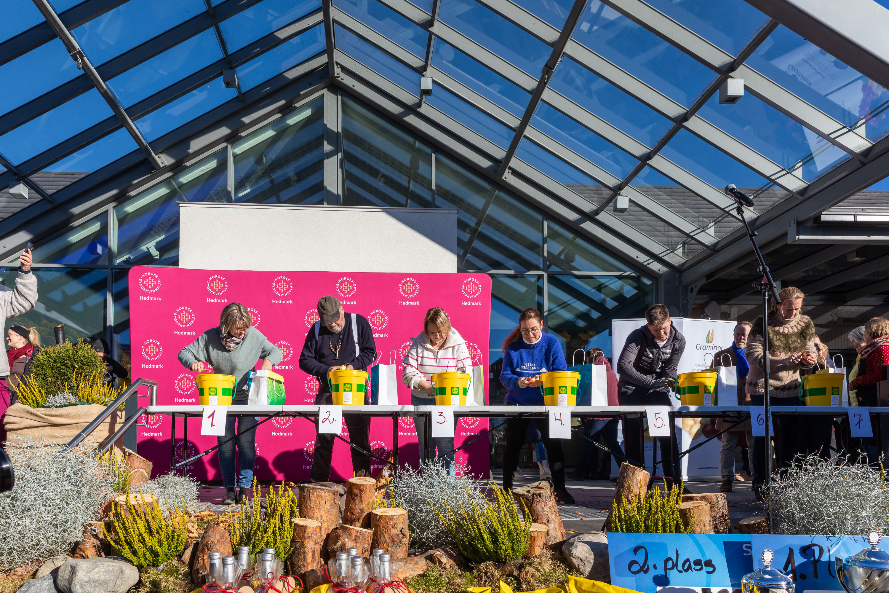 NM i potetskrelling på torget