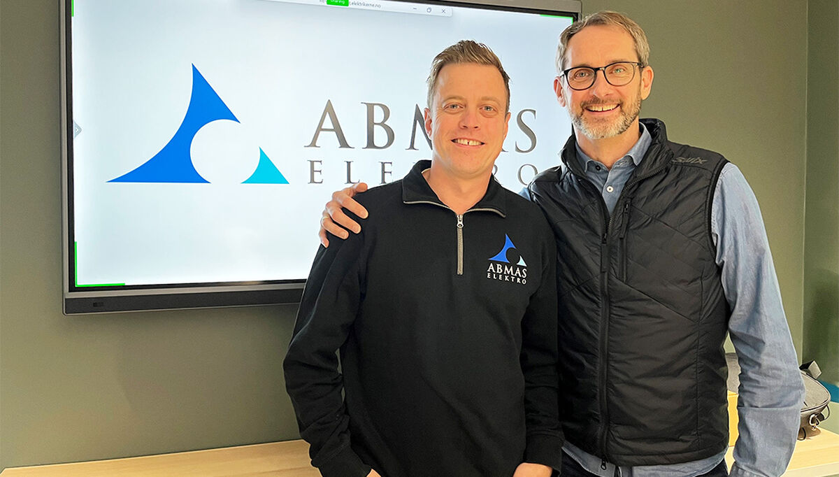 På bildet ser vi fra venstre, Jan Erik Johansen Eikeset i Abmas og Tom Erik Brekke i Nimlas. Foto: Heidi Hammer