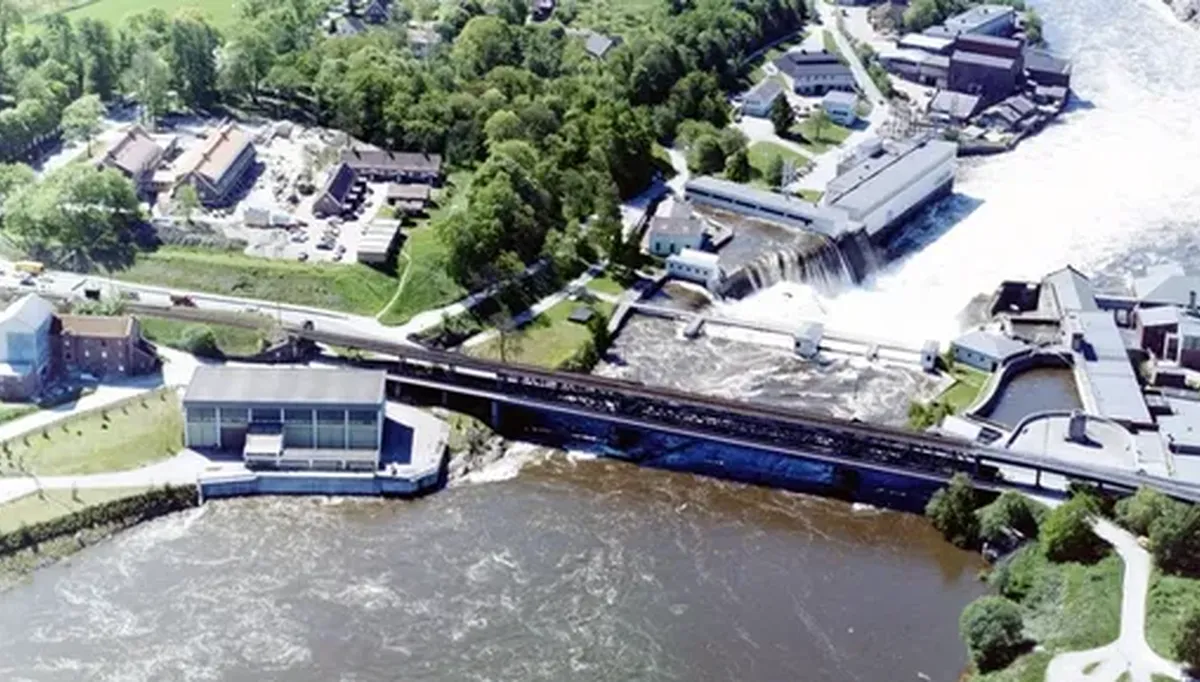 Hafslund har besluttet å innstille arbeidet med Sarp 2 kraftverk i Sarpsfossen.