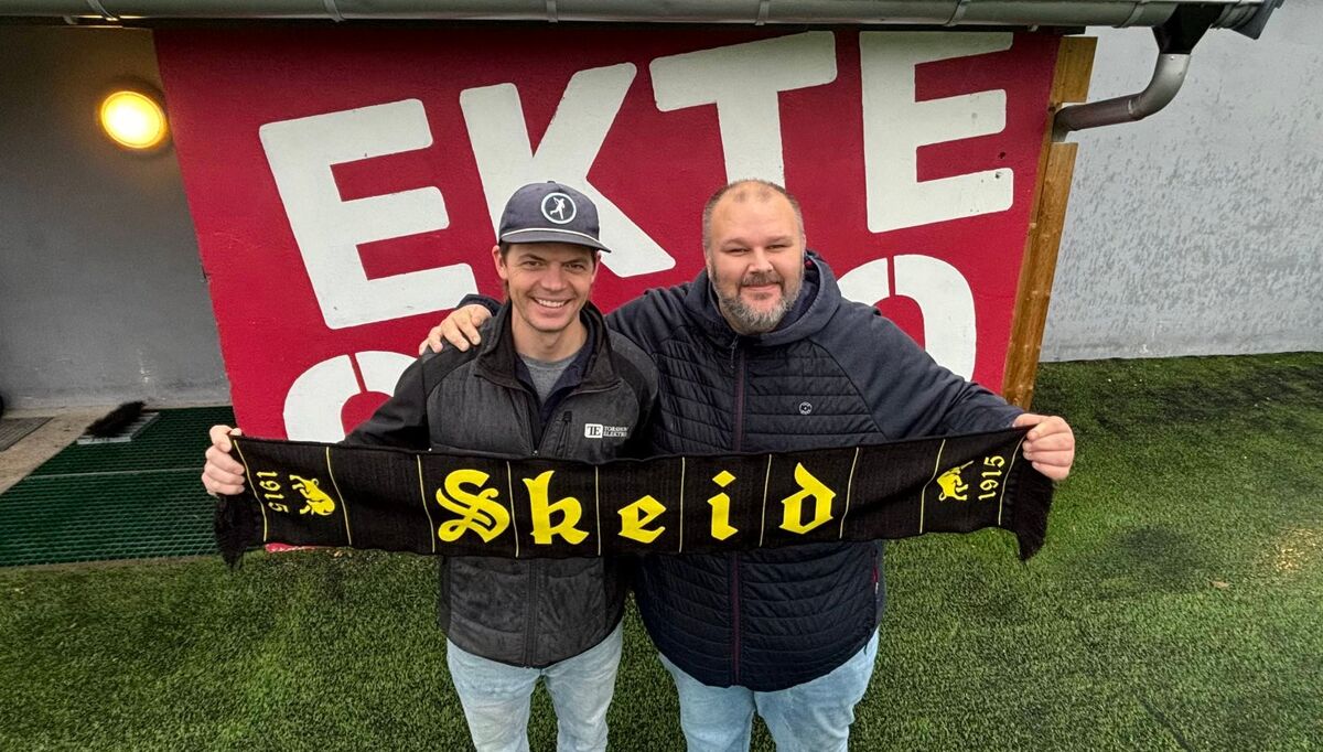 Serviceleder i Torshov Elektro, Jonas Amundrud (avbildet til venstre), kommer fra en familie med Skeid-folk. Foto: Skeid Serviceleder i Torshov Elektro, Jonas Amundrud (avbildet til venstre), kommer fra en familie med Skeid-folk. Foto: Skeid