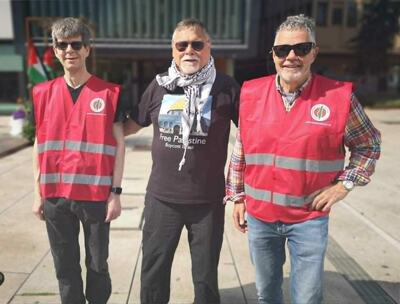 To medlemmer av NKP Østfold og leder i palestinakomiteen Fredrikstad og OMEGN, Knut-Jarl Rødje To medlemmer av NKP Østfold og leder i palestinakomiteen Fredrikstad og OMEGN, Knut-Jarl Rødje