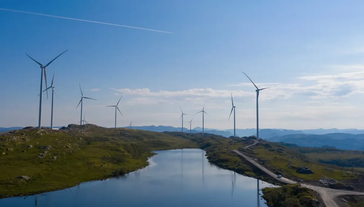 Måkaknuten vindkraftverk blir bygget ut med batterier. Foto: Måkaknuten DA Måkaknuten vindkraftverk blir bygget ut med batterier. Foto: Måkaknuten DA
