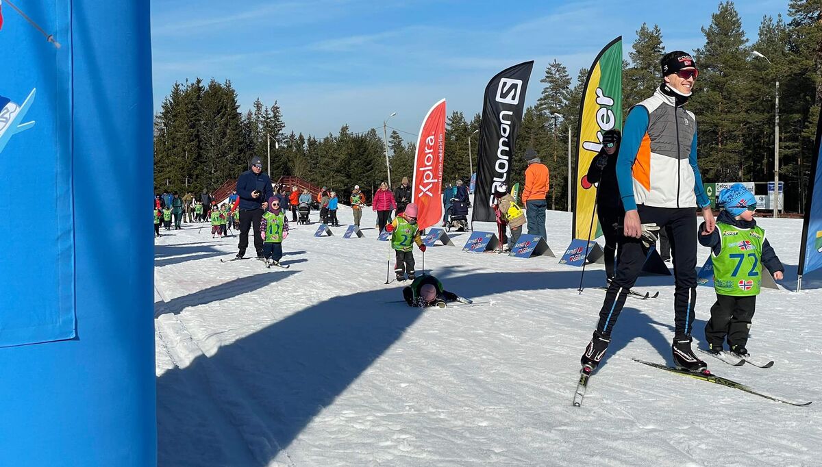 Fet Skiklubb skaper aktiviteter på snø for både store og små gjennom hele vintersesongen, men er avhengig av egen snøproduksjon  når kong vinter uteblir. Illustrasjonsfoto: Fet Skiklubb.