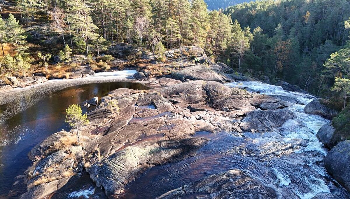 Det nye kraftverket bygges i Skjeggedalsåna, som er et sidevassdrag til Uldalsvassdraget. Her skal vanninntaket til kraftverket bygges. Det nye kraftverket bygges i Skjeggedalsåna, som er et sidevassdrag til Uldalsvassdraget. Her skal vanninntaket til kraftverket bygges.