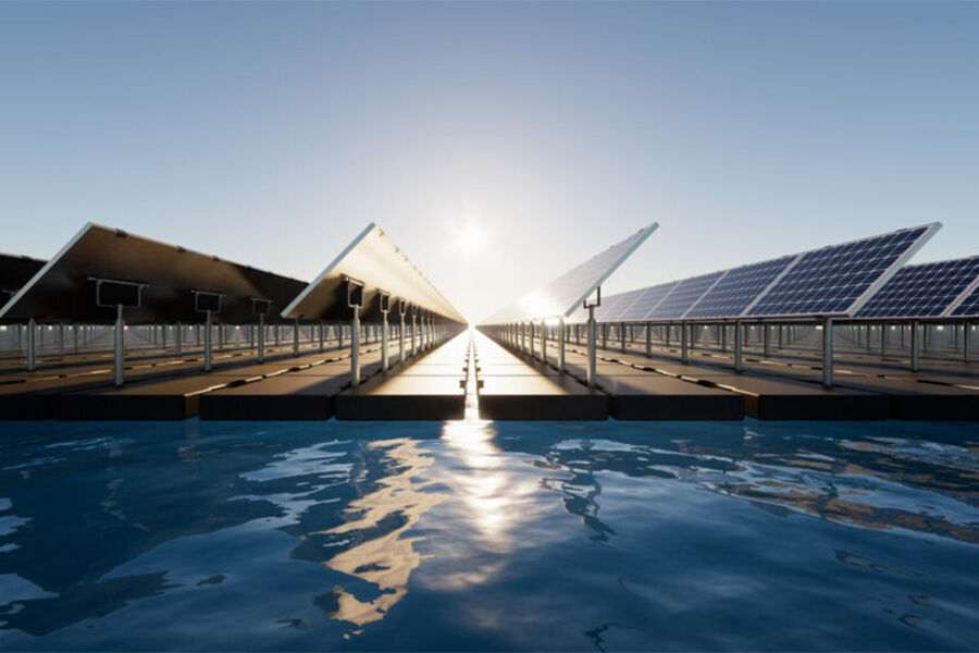 Flytende solstrømanlegg finnes allerede. Men pilotanlegget som nå bygges i Trondheim, skal også produsere varme. Målet er å gi mer energi til kraftkrevende industri. Illustrasjonsfoto: iStock