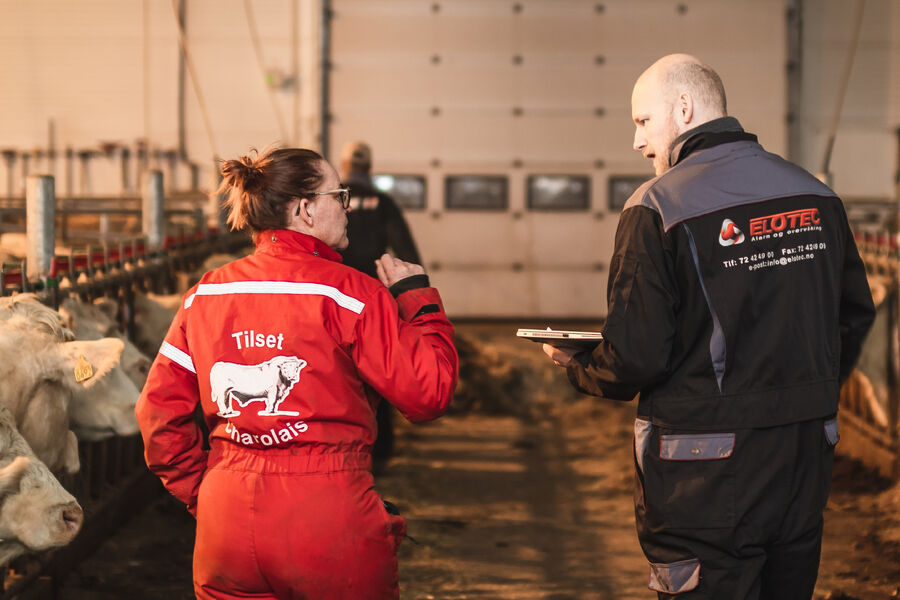 Både i landbruksbygg og næringsbygg har i dag varslingsutstyr som kun støtter 2G-nettet. 1. april innfører Telenor månedlige gebyrer. Illustrasjonsfoto: Elotec
