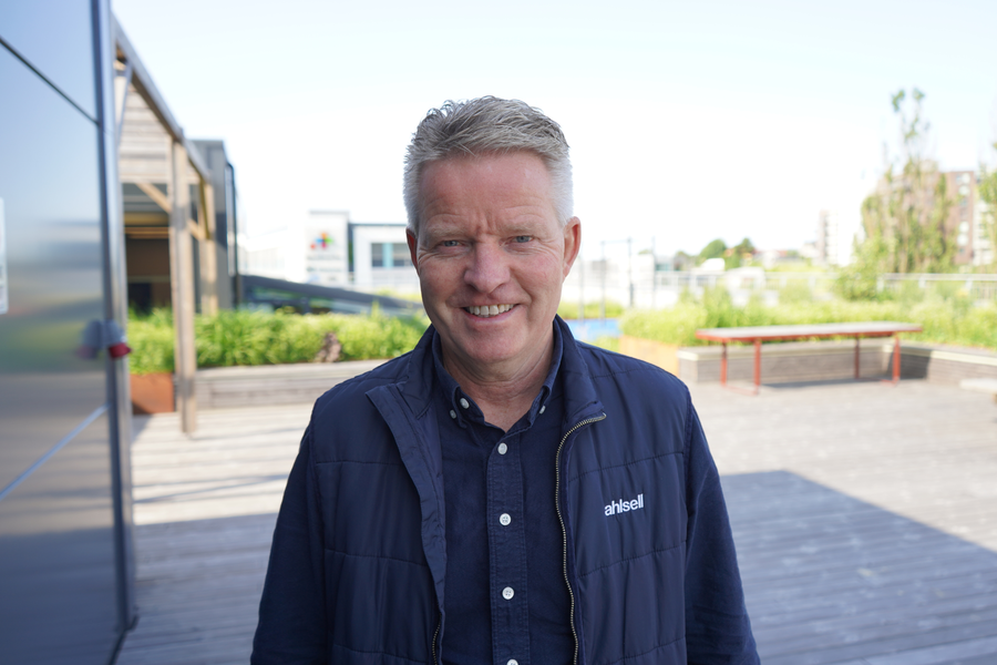 I dag er Ahlsell en ledende spesialist innen blant annet VVS, elektro og VA. Frem mot 2030 skal selskapet styrke denne posisjonen, sier administrerende direktør Runar Hansesætre..