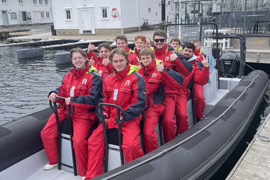 Installatøren har valgt å stå utenfor opplæringskontor og ta hele lærlingløpet i egen regi.