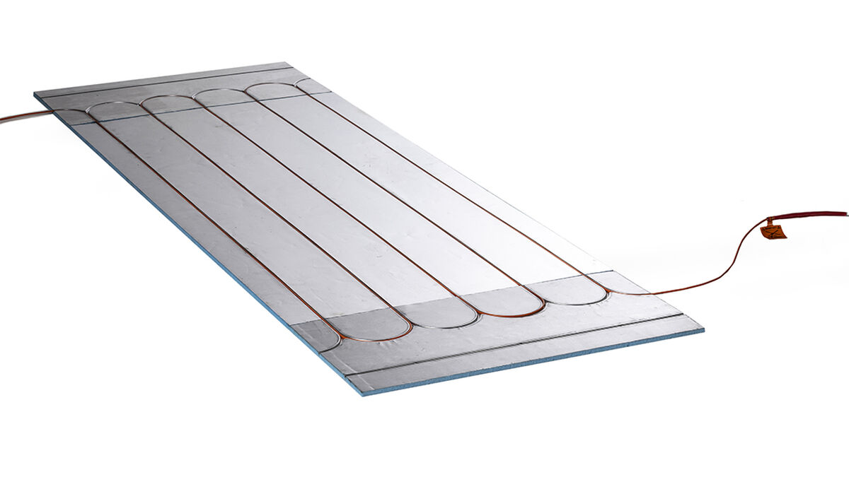 – Med Aluboard slipper man en del operasjoner som er nødvendige ved folie, som klips, skjøter og ekstra tilkoblinger, sier distriktssjef Steffen Martinussen hos Varmecomfort. LINE – Med Aluboard slipper man en del operasjoner som er nødvendige ved folie, som klips, skjøter og ekstra tilkoblinger, sier distriktssjef Steffen Martinussen hos Varmecomfort.