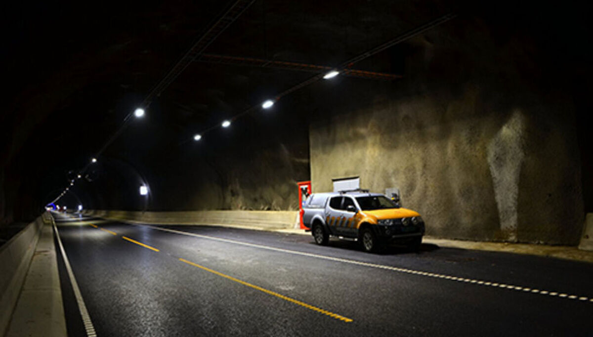 Samferdsel på veg består av mye mer enn asfalt og skilting, skriver Sigmund Eng, fagansvarlig hos NEK. Foto: Statens vegvesen