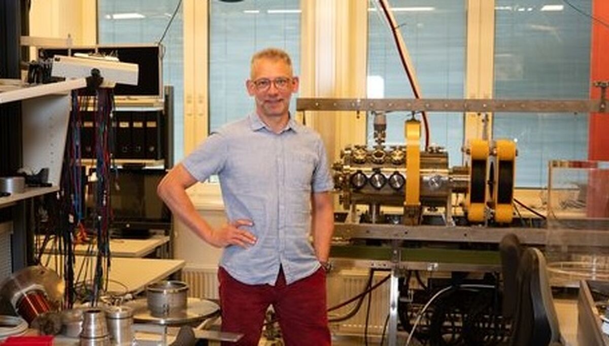 Odd Erik Garcia er senterleder for FUSENOW og professor på Institutt for fysikk og teknologi ved UiT Norges arktiske universietet. Foto: Jørn Berger-Nyvoll UiT