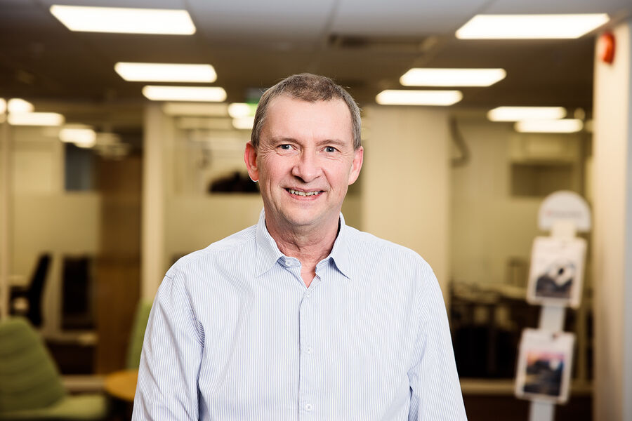 Administrerende direktør Ove Guttormsen i NHO Elektro kan juble over stor tilstrømming til elektrofag på videregående skole. Foto: Moment Studio
