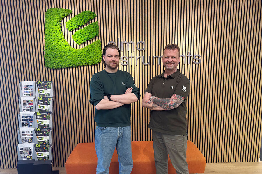 Fra venstre, Jan Thomas Elvemo, salgssjef, og Rune Andre Rystad, salgsdirektør i Elma Instruments, inviterer til en 75 kvadratmeter stor stand på Eliaden. - Vi er på samme plass som tidligere år. Her inviterer vi til en «reise i instrumentverden», med fokus på både nyheter og bredde i sortimentet.