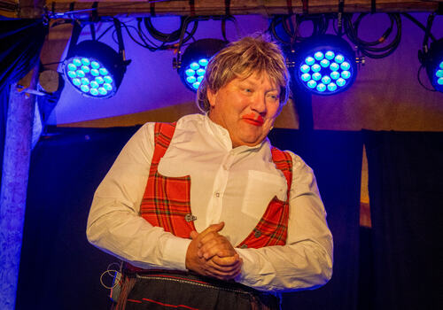 Foto av Gufrid i teltet