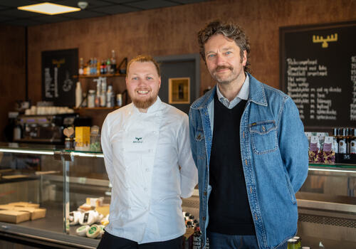 Foto av Werner Holmen og Terje Melheim på Matfatet