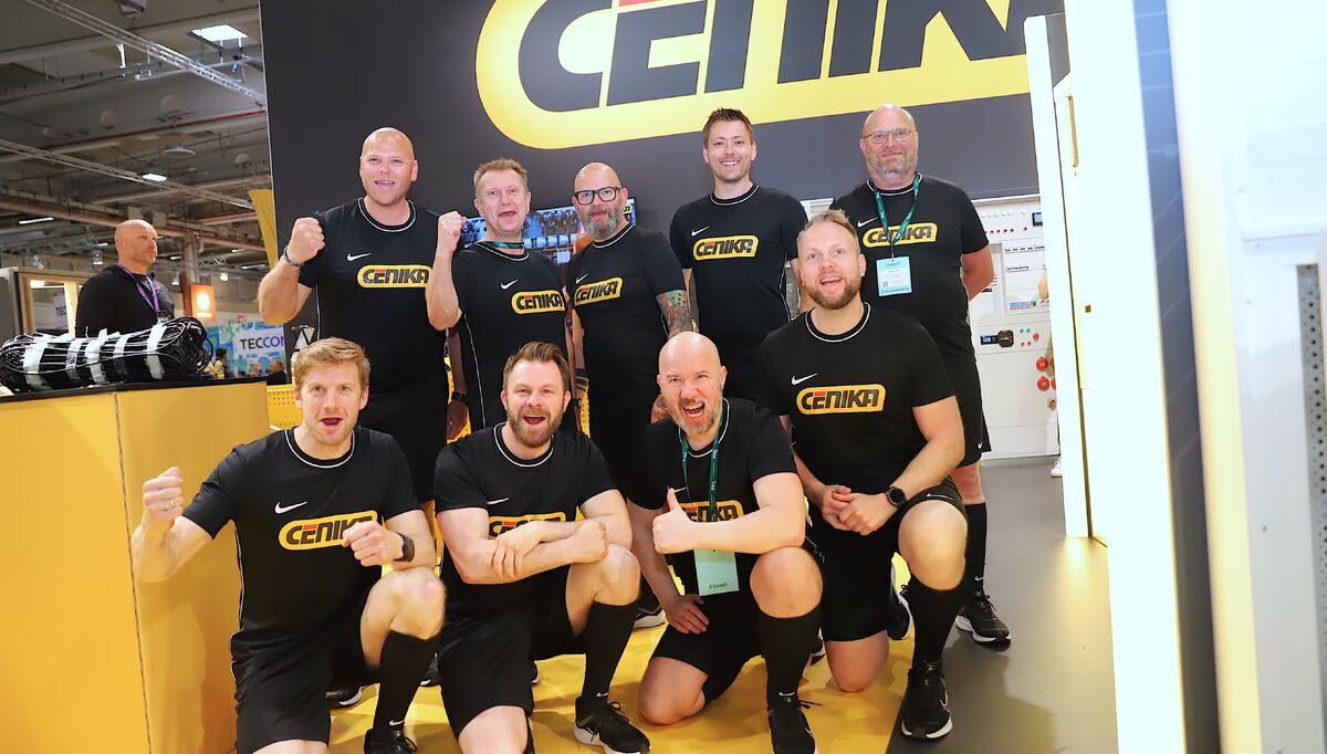 Cenika stilte med en sterkt lag under Eliaden!