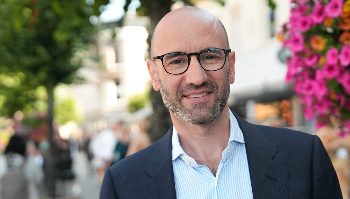 – Å bli anerkjent av TIME og Statista for tredje år på rad er en ære, sier Alexandre Vermot, Country President i Schneider Electric Norge. – Å bli anerkjent av TIME og Statista for tredje år på rad er en ære, sier Alexandre Vermot, Country President i Schneider Electric Norge.