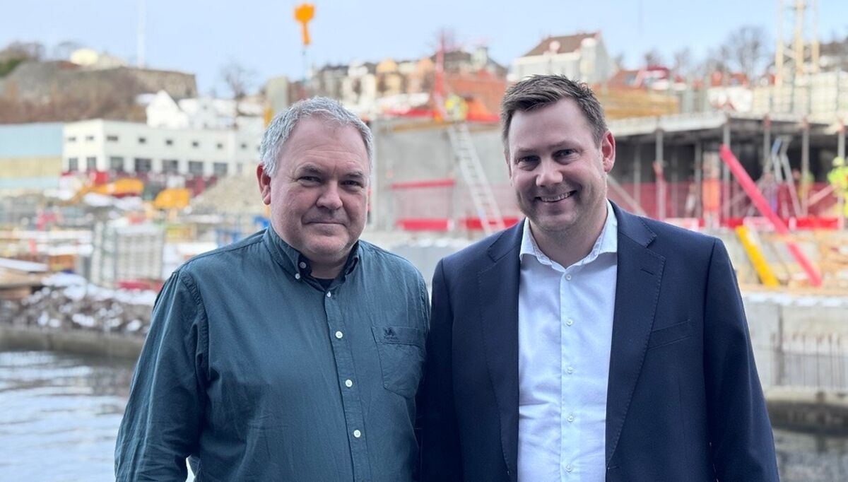 Regjeringens tiltak er nødvendige. Men vi trenger at de merkes raskt, skriver Sondre Olsen, regiondirektør NHO Vestland og Atle Rasmussen, regionleder LO Vestland. Regjeringens tiltak er nødvendige. Men vi trenger at de merkes raskt, skriver Sondre Olsen, regiondirektør NHO Vestland og Atle Rasmussen, regionleder LO Vestland.