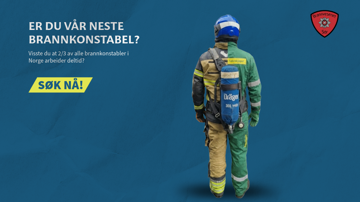 Bilde av brannkonstabel som er kledd halve kroppen i røykdykker uniform og halvparten med felleskjøpet dress, illustrerer at deltidskonstabler jobber med forskjellig yrker ved siden av jobben i brannvesenet.