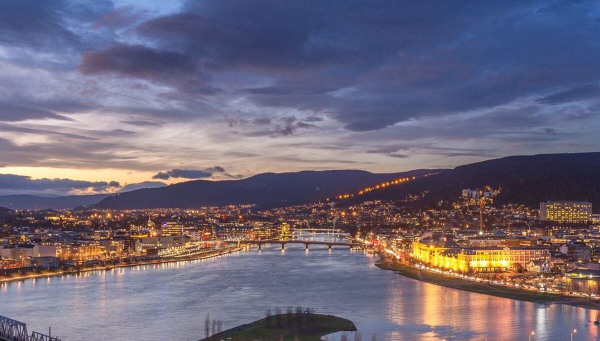 Glitre Nett skal investere over 1 milliard kroner i strømnettet i Drammen. Investeringene vil gi styrket strømforsyning til Drammen, økt forsyningssikkerhet og ivareta forventet forbruksvekst. Foto : Glitre Nett Glitre Nett skal investere over 1 milliard kroner i strømnettet i Drammen. Investeringene vil gi styrket strømforsyning til Drammen, økt forsyningssikkerhet og ivareta forventet forbruksvekst. Foto : Glitre Nett