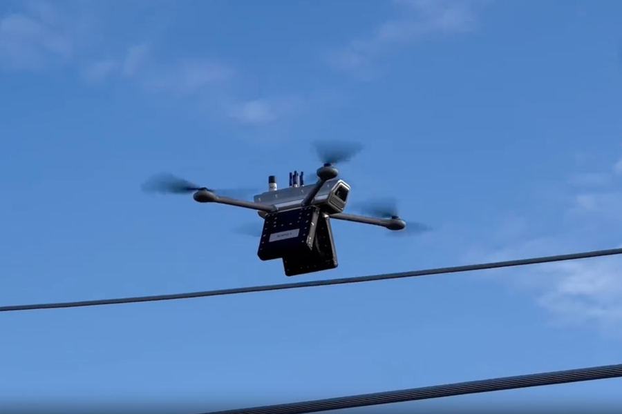 For Nomadic har samarbeidet med Elvia vært viktig for å få teknologien ut av laboratoriet og over i reell drift. Bilde: Screenshot fra Nomadic Drones hjemmeside.